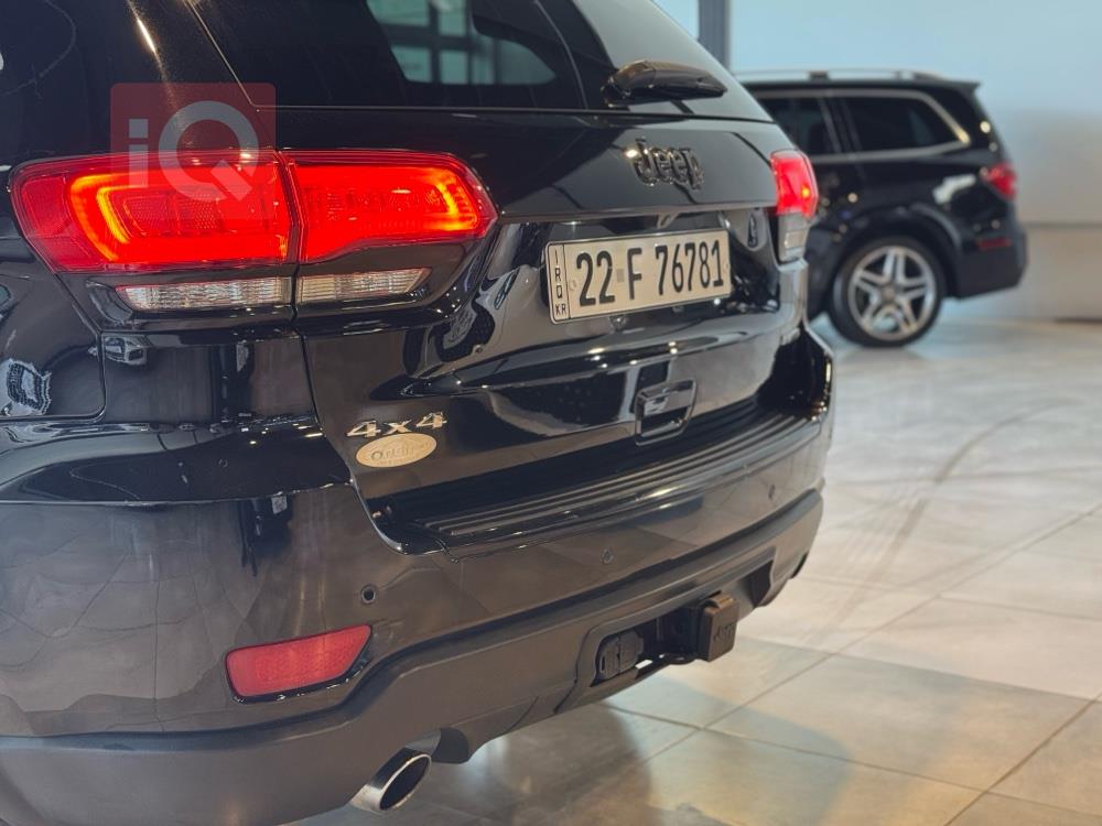 جیپ گراند شیرۆکی